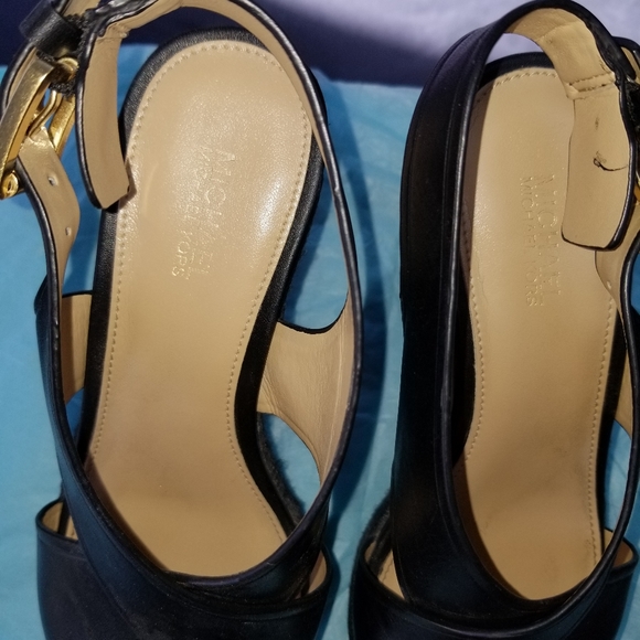 Michael Kors Angeline Wedge - Picture 2 of 8